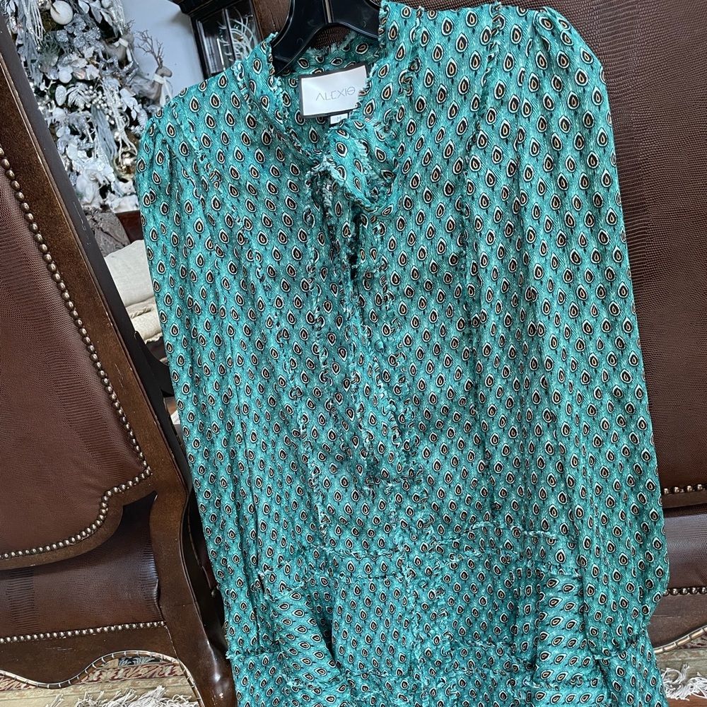🦚ALEXIS PEACOCK SHORT DRESS🦚 - Picture 3 of 7